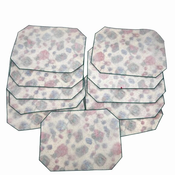 LOT OF 11 VINTAGE FABRIC CHRISTMAS GIFT PRESENT PLACEMATS - Picture 4 of 5